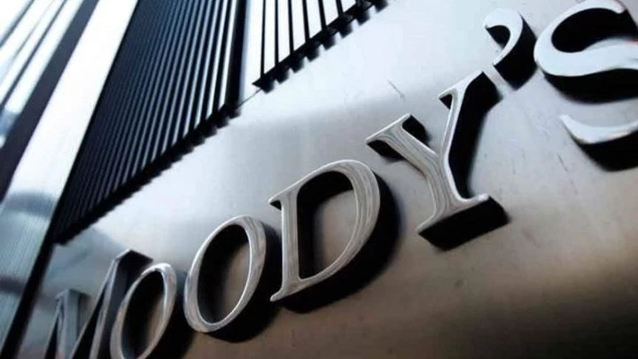 Τι αποκαλύπτει η έκθεση της Moody’s για το πιστωτικό προφίλ της Ελλάδας- Ποια είναι τα «αγκάθια» για την οικονομία της χώρας